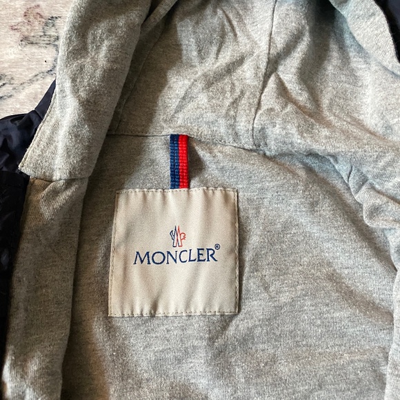 Moncler lightweight jacket - Picture 4 of 7